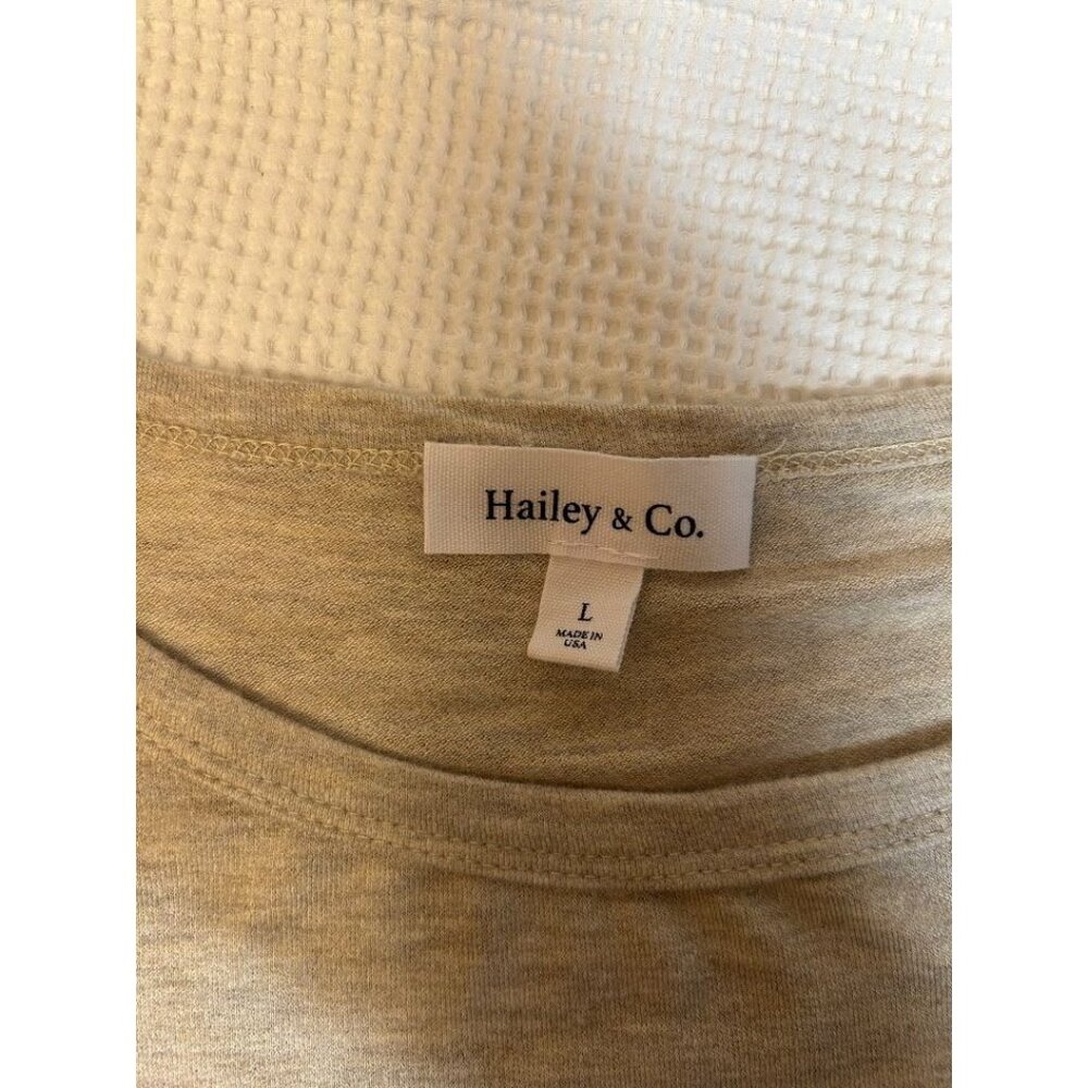 Hailey & Co. Womens Floral Sleeve Raglan Top Size L‎ Beige & Burgundy - Picture 3 of 5